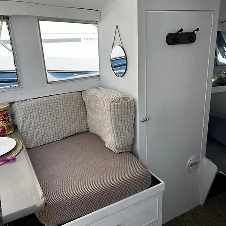 Bateau L'etoile-reposant Botel Ouistreham